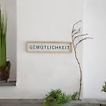Am Hof Apartment *